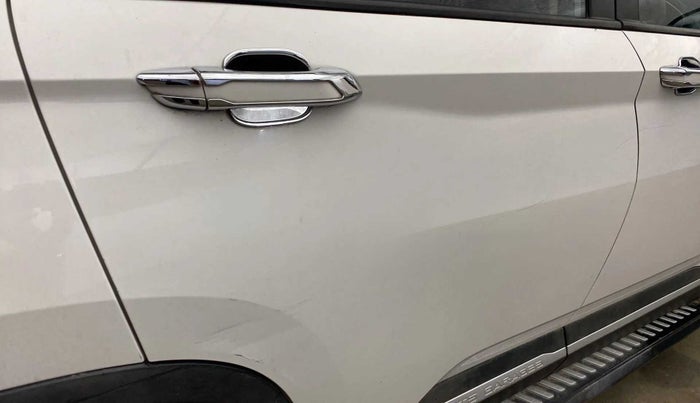 2020 MG HECTOR SUPER 1.5 PETROL, Petrol, Manual, 27,141 km, Right rear door - Minor scratches