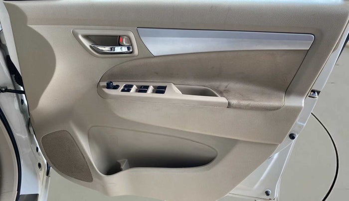 2016 Maruti Ertiga VDI SHVS, Diesel, Manual, 47,871 km, Driver Side Door Panels Control