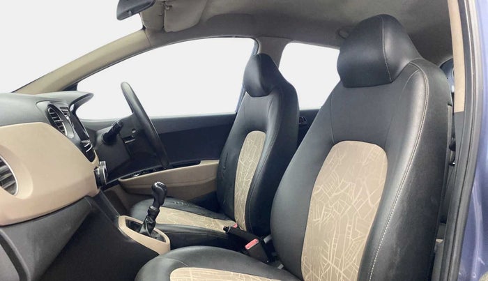 2013 Hyundai Grand i10 MAGNA 1.1 CRDI, Diesel, Manual, 1,01,211 km, Right Side Front Door Cabin