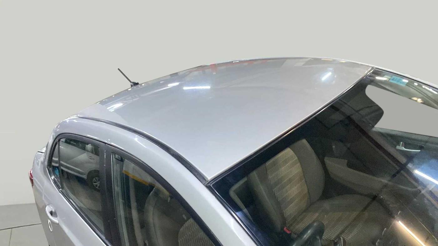 2017 Hyundai Xcent S 1.2, Petrol, Manual, 1,04,366 km, Roof
