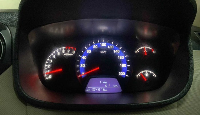 2017 Hyundai Xcent S 1.2, Petrol, Manual, 1,04,366 km, Odometer Image