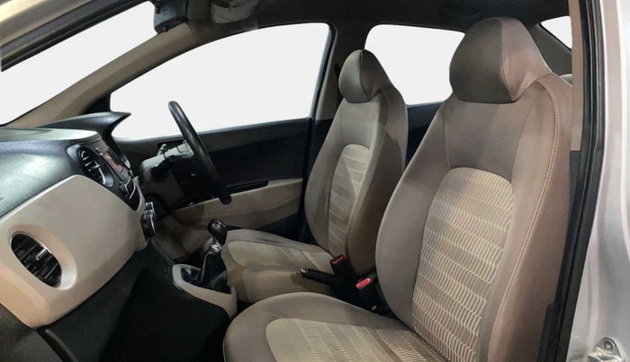 2017 Hyundai Xcent S 1.2, Petrol, Manual, 1,04,366 km, Right Side Front Door Cabin