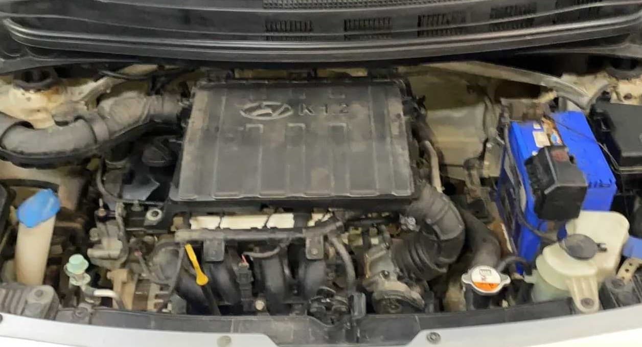 2017 Hyundai Xcent S 1.2, Petrol, Manual, 1,04,366 km, Open Bonet