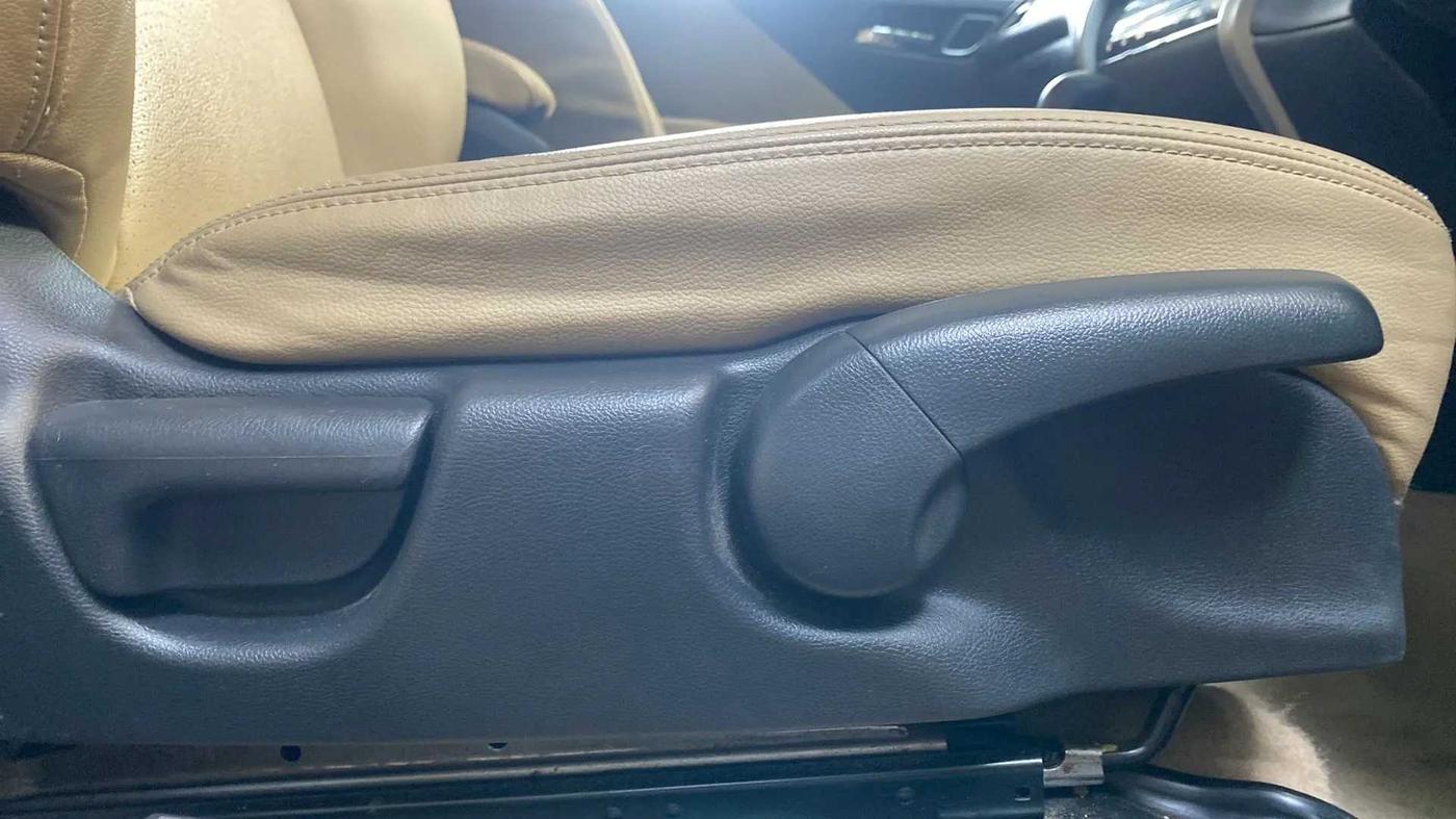 2019 Honda City 1.5L I-VTEC ZX CVT, Petrol, Automatic, 53,190 km, Driver Side Adjustment Panel