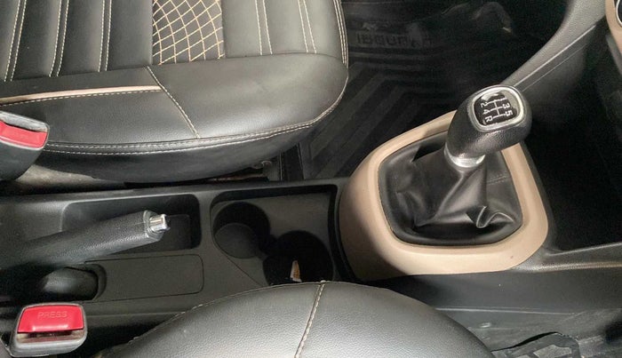 2017 Hyundai Grand i10 SPORTZ (O) 1.2 KAPPA VTVT, Petrol, Manual, 55,205 km, Gear Lever