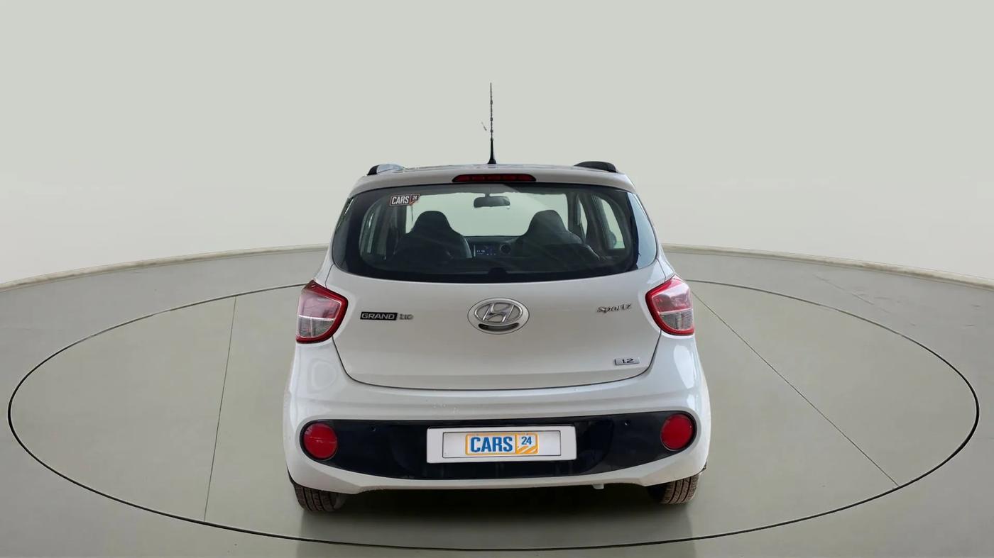 2017 Hyundai Grand i10 SPORTZ (O) 1.2 KAPPA VTVT, Petrol, Manual, 55,205 km, Back/Rear