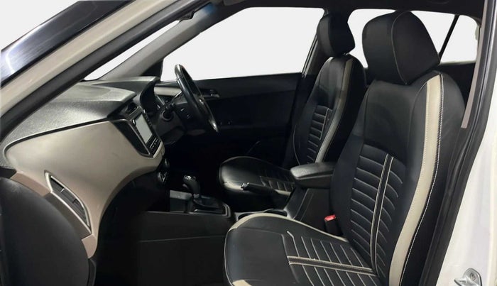 2016 Hyundai Creta SX PLUS AT 1.6 PETROL, Petrol, Automatic, 1,14,751 km, Right Side Front Door Cabin