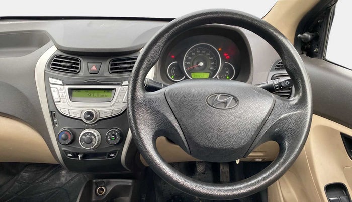 2017 Hyundai Eon MAGNA +, Petrol, Manual, 89,454 km, Steering Wheel Close Up