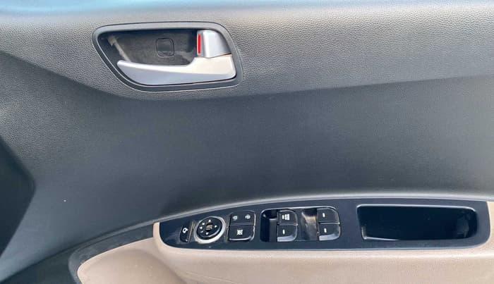 2019 Hyundai Grand i10 SPORTZ 1.2 KAPPA VTVT, Petrol, Manual, 16,924 km, Driver Side Door Panels Control