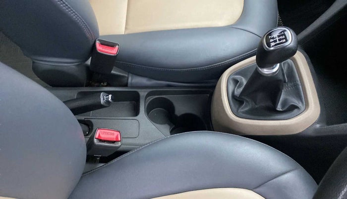 2018 Hyundai Grand i10 SPORTZ 1.2 KAPPA VTVT, Petrol, Manual, 72,076 km, Gear Lever