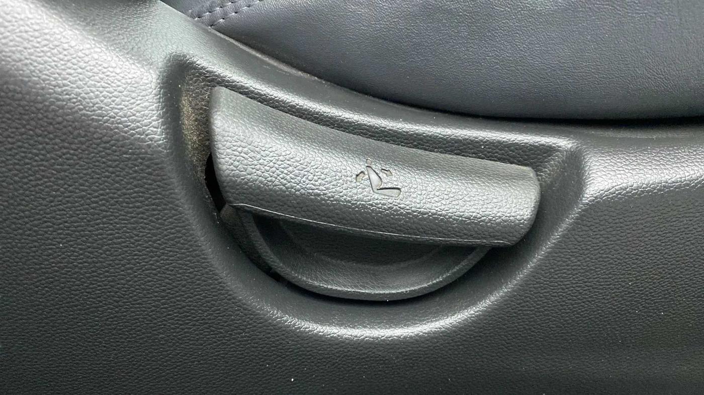 2018 Hyundai Grand i10 SPORTZ 1.2 KAPPA VTVT, Petrol, Manual, 72,076 km, Driver Side Adjustment Panel