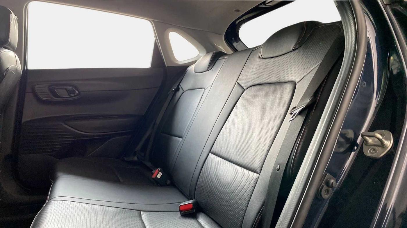 2021 Hyundai NEW I20 SPORTZ 1.2 MT, Petrol, Manual, 44,258 km, Right Side Rear Door Cabin