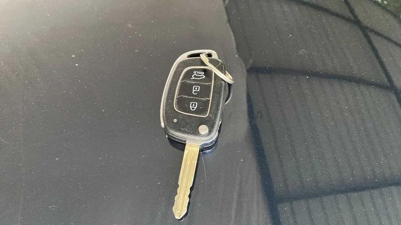 2021 Hyundai NEW I20 SPORTZ 1.2 MT, Petrol, Manual, 44,258 km, Key Close Up