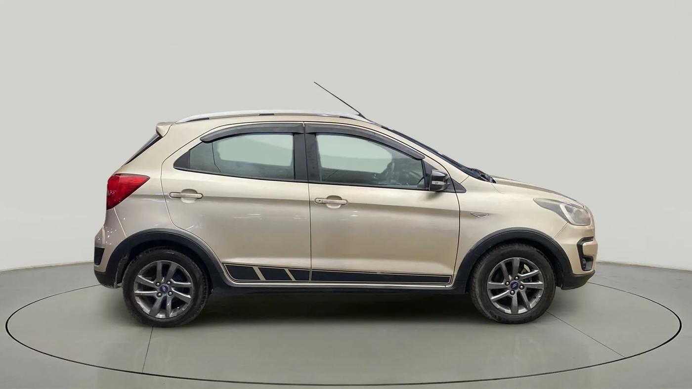 2018 Ford FREESTYLE TITANIUM 1.2 PETROL, Petrol, Manual, 98,516 km, Right Side View