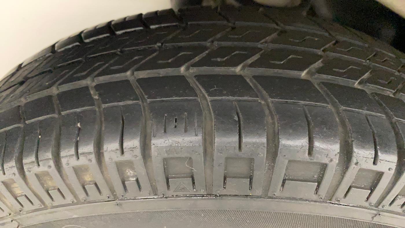 2021 Maruti Eeco 5 STR WITH A/C+HTR, Petrol, Manual, 23,147 km, Right Rear Tyre Tread
