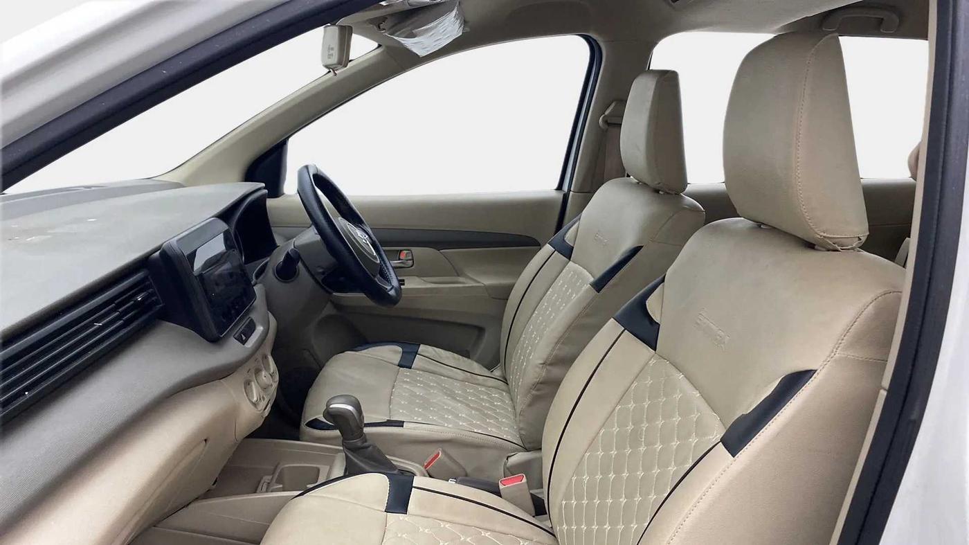 2019 Maruti Ertiga VXI AT SHVS, Petrol, Automatic, 37,985 km, Right Side Front Door Cabin
