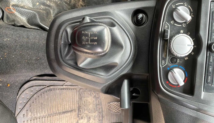 2018 Datsun Go T, Petrol, Manual, 20,526 km, Gear Lever