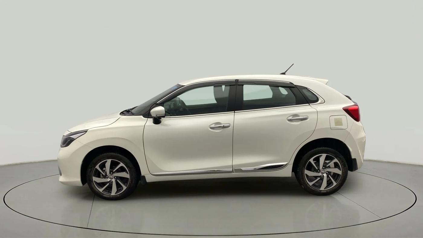 2023 Toyota Glanza V AMT, Petrol, Automatic, 24,402 km, Left Side