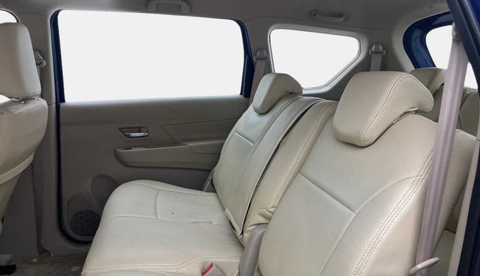 2020 Maruti Ertiga VXI AT SHVS, Petrol, Automatic, 25,009 km, Right Side Rear Door Cabin
