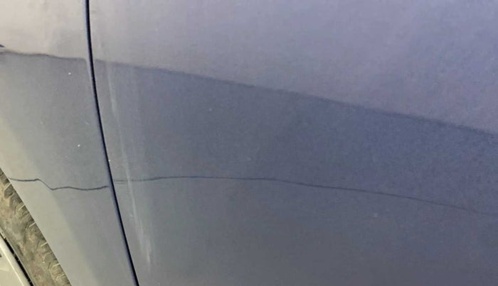 2020 Maruti Ertiga VXI AT SHVS, Petrol, Automatic, 25,009 km, Front passenger door - Minor scratches