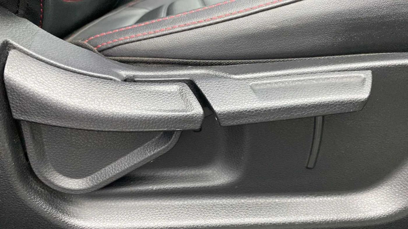 2020 KIA SELTOS GTX 1.4 PETROL, Petrol, Manual, 34,499 km, Driver Side Adjustment Panel