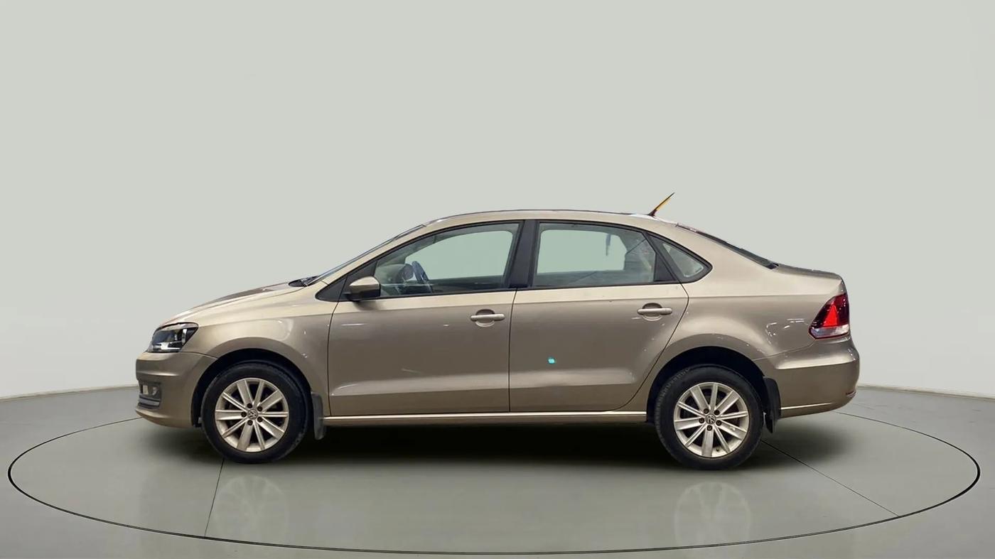 2016 Volkswagen Vento HIGHLINE 1.6 MPI, Petrol, Manual, 58,784 km, Left Side