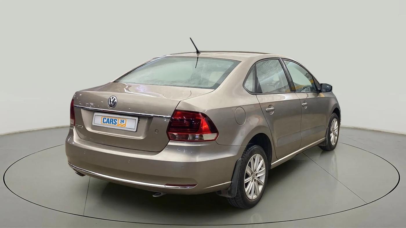 2016 Volkswagen Vento HIGHLINE 1.6 MPI, Petrol, Manual, 58,784 km, Right Back Diagonal
