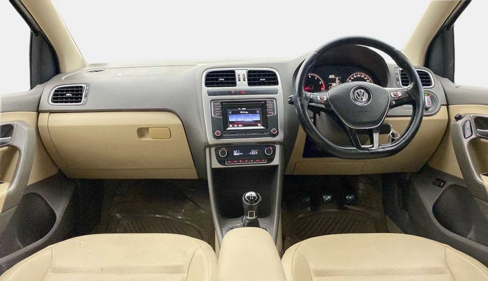 2016 Volkswagen Vento HIGHLINE 1.6 MPI, Petrol, Manual, 58,784 km, Dashboard