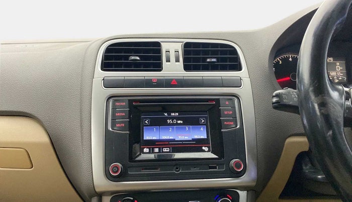 2016 Volkswagen Vento HIGHLINE 1.6 MPI, Petrol, Manual, 58,784 km, Air Conditioner