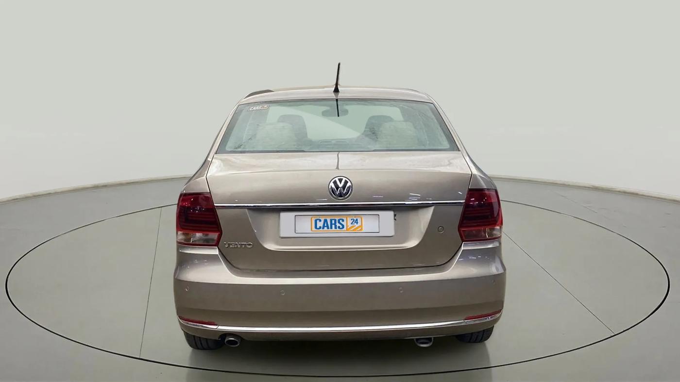 2016 Volkswagen Vento HIGHLINE 1.6 MPI, Petrol, Manual, 58,784 km, Back/Rear