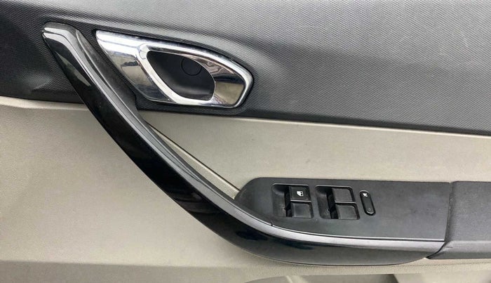 2018 Tata Tiago XZA PETROL, Petrol, Automatic, 41,120 km, Driver Side Door Panels Control