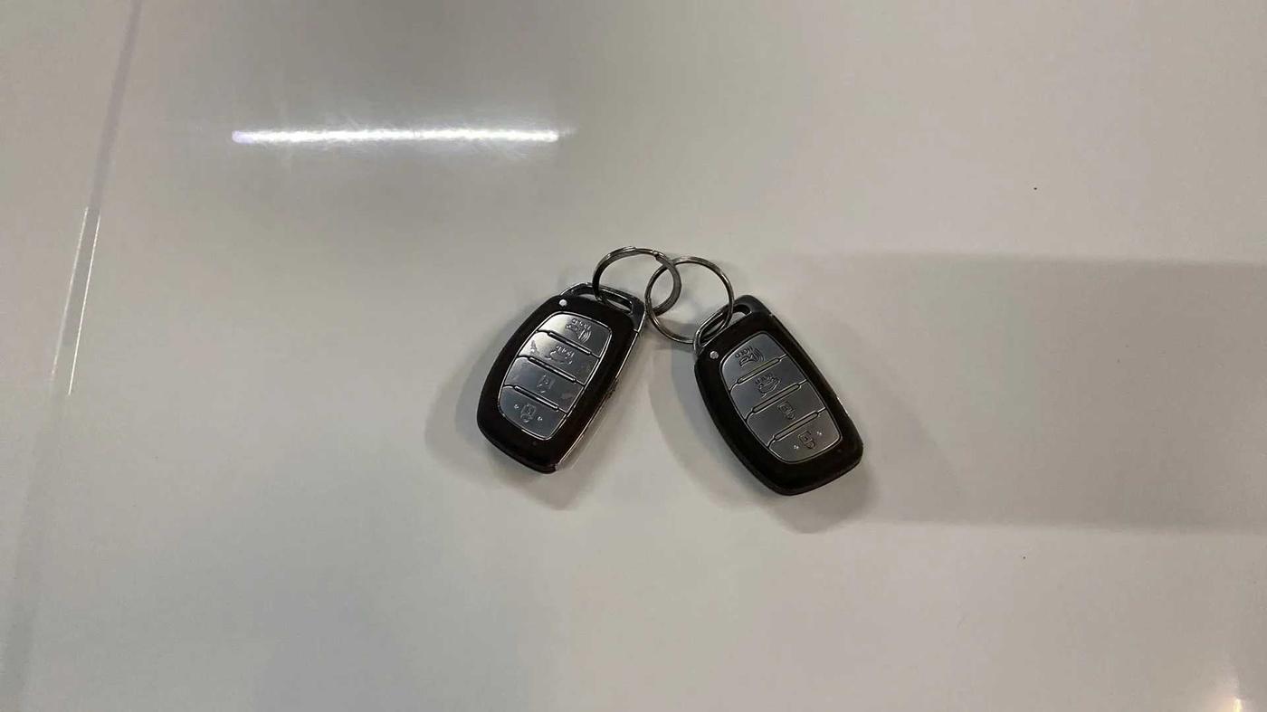2021 Hyundai NEW I20 Asta 1.0 GDI Turbo IMT, Petrol, Manual, 49,988 km, Key Close Up