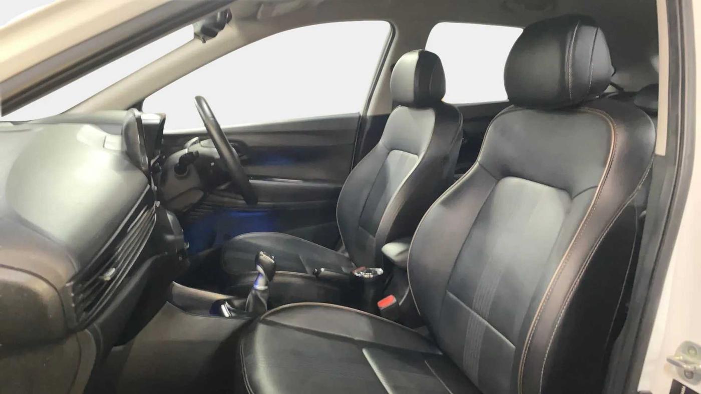 2021 Hyundai NEW I20 Asta 1.0 GDI Turbo IMT, Petrol, Manual, 49,988 km, Right Side Front Door Cabin