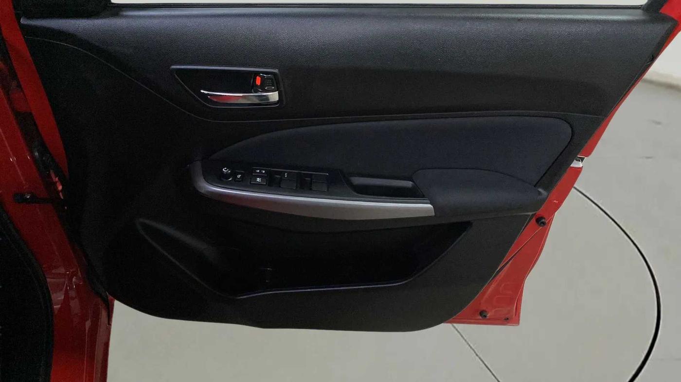 2023 Maruti Swift ZXI PLUS AMT DUAL TONE, Petrol, Automatic, 3,451 km, Driver Side Door Panels Control