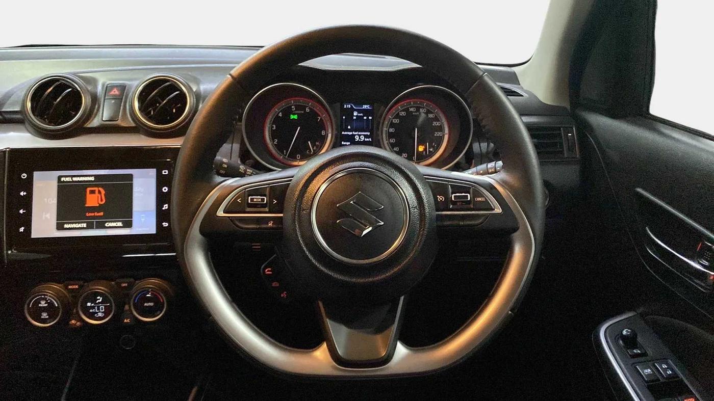 2023 Maruti Swift ZXI PLUS AMT DUAL TONE, Petrol, Automatic, 3,451 km, Steering Wheel Close Up