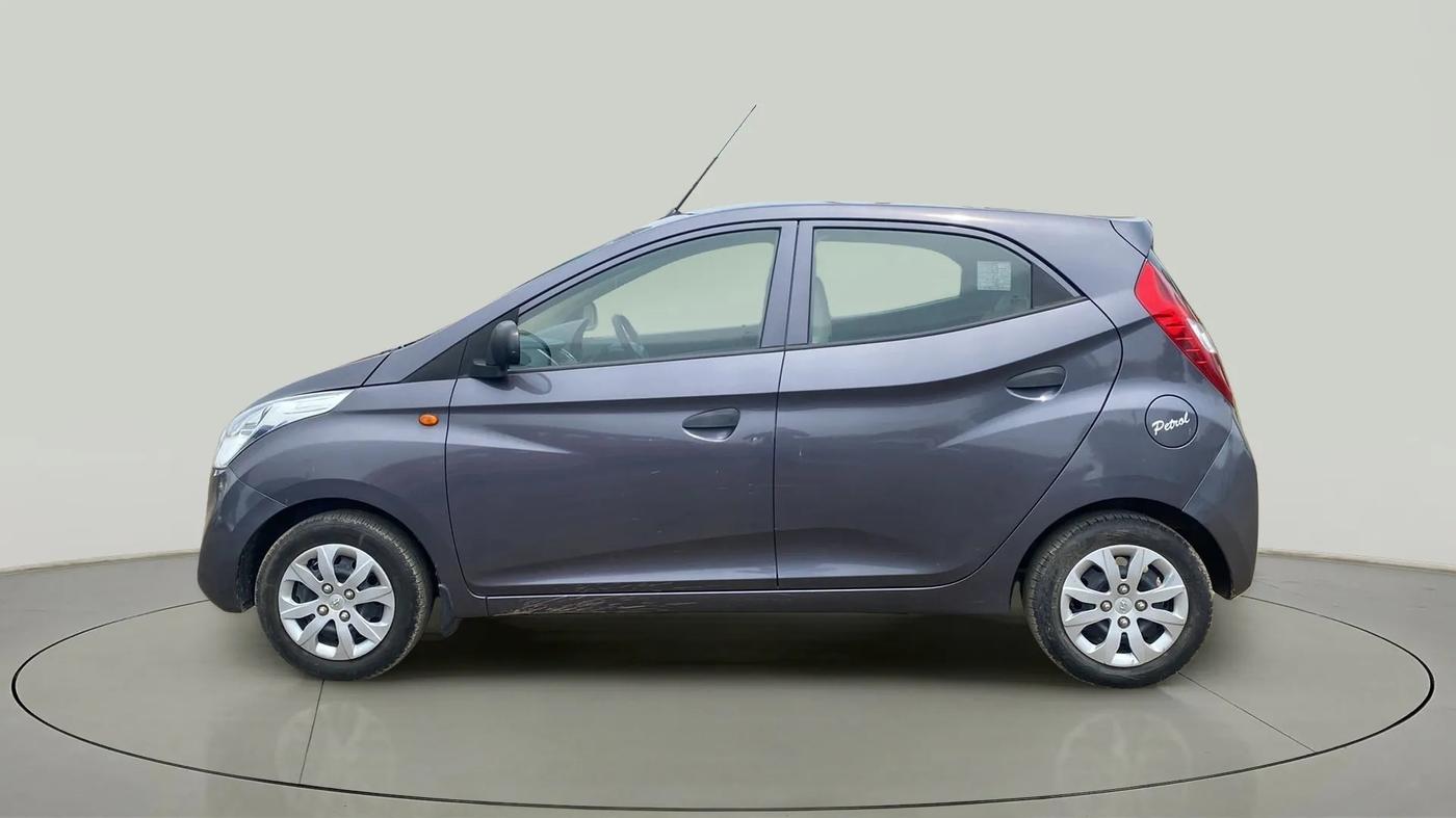 2017 Hyundai Eon MAGNA +, Petrol, Manual, 67,254 km, Left Side