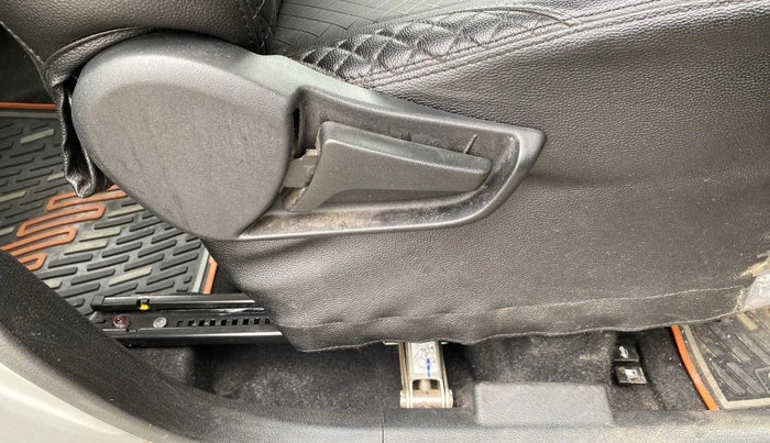 2021 Maruti S PRESSO VXI, Petrol, Manual, 6,605 km, Driver Side Adjustment Panel
