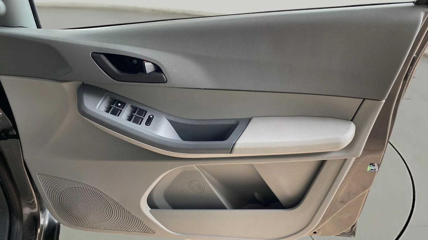 2023 Tata TIGOR XM PETROL, Petrol, Manual, 4,246 km, Driver Side Door Panels Control