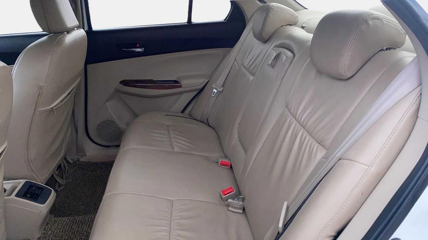 2018 Maruti Dzire VXI AMT, Petrol, Automatic, 41,263 km, Right Side Rear Door Cabin