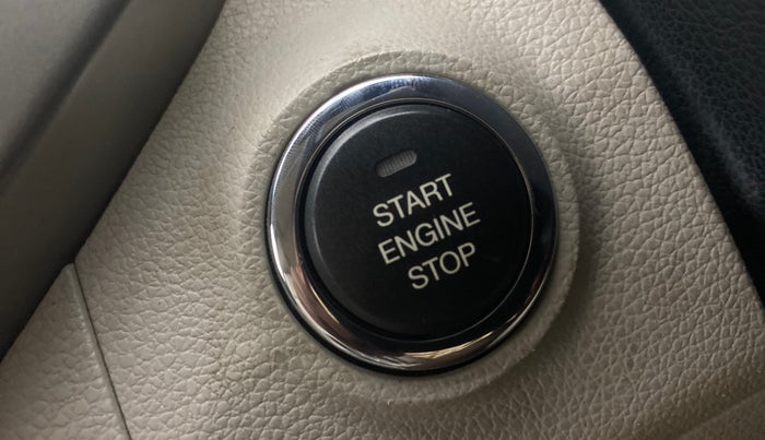 2021 Mahindra XUV300 W8 (O) 1.5 DIESEL, Diesel, Manual, 65,046 km, Keyless Start/ Stop Button