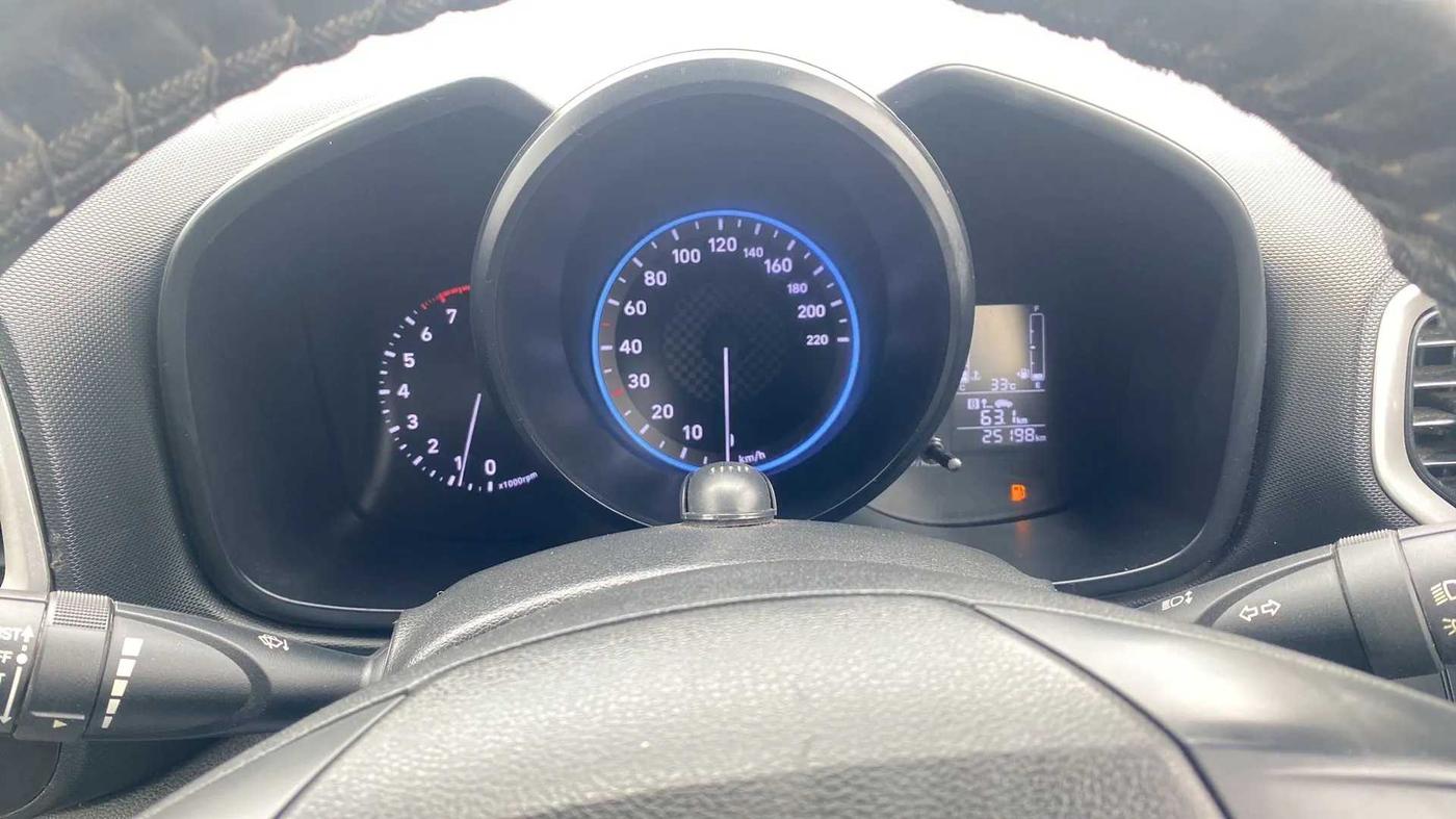 2020 Hyundai VENUE S 1.2, Petrol, Manual, 25,192 km, Odometer Image