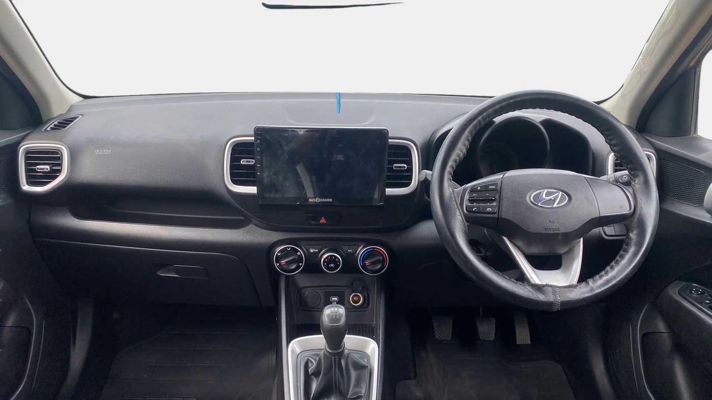 2020 Hyundai VENUE S 1.2, Petrol, Manual, 25,192 km, Dashboard