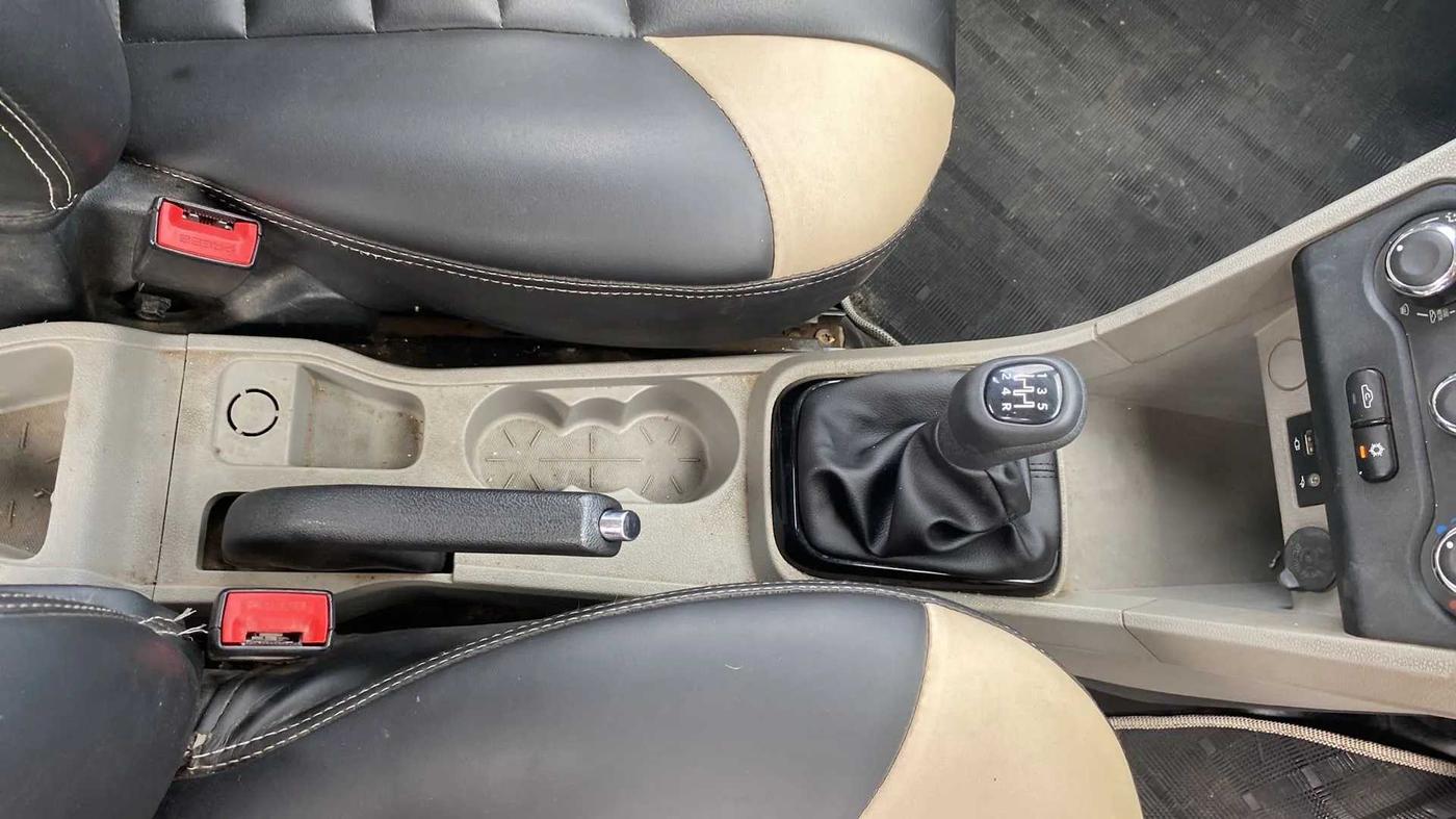 2018 Tata Tiago XT PETROL, Petrol, Manual, 87,309 km, Gear Lever
