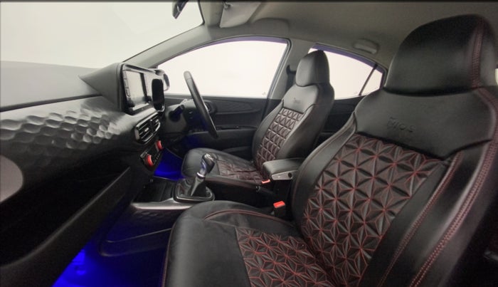 2022 Hyundai GRAND I10 NIOS SPORTZ 1.0 TURBO GDI, Petrol, Manual, 24,188 km, Right Side Front Door Cabin