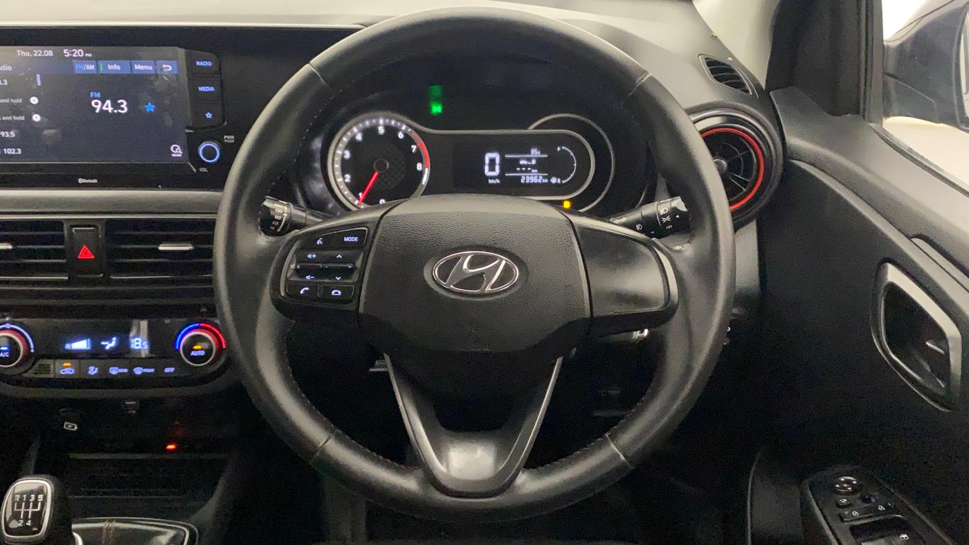 2022 Hyundai GRAND I10 NIOS SPORTZ 1.0 TURBO GDI, Petrol, Manual, 24,188 km, Steering Wheel Close Up