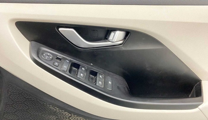 2020 Hyundai Creta SX IVT 1.5 PETROL, Petrol, Automatic, 48,096 km, Driver Side Door Panels Control