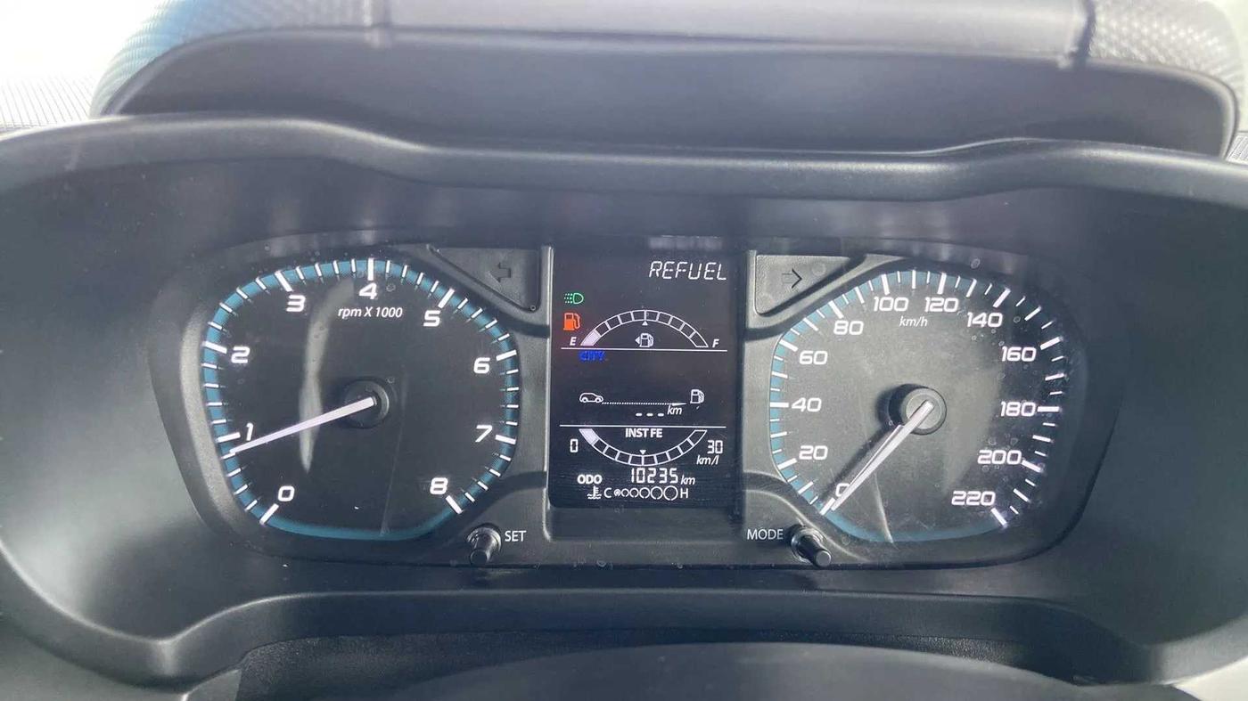 2024 Tata ALTROZ XZ PETROL, Petrol, Manual, 10,222 km, Odometer Image