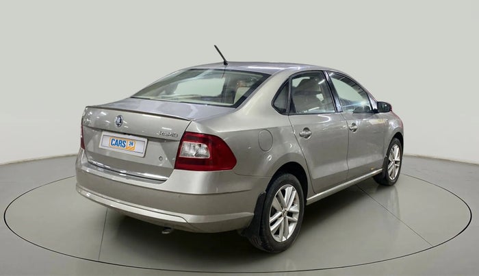 2017 Skoda Rapid STYLE 1.6 MPI AT, Petrol, Automatic, 50,496 km, Right Back Diagonal