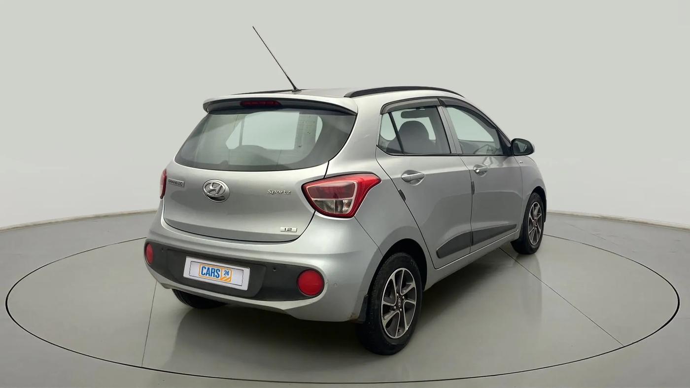 2019 Hyundai Grand i10 SPORTZ AT 1.2 KAPPA VTVT, Petrol, Automatic, 86,752 km, Right Back Diagonal
