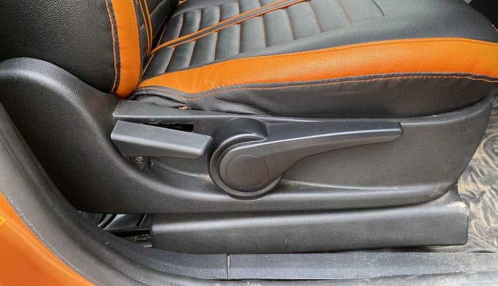 2017 Tata Tiago XZ PETROL, Petrol, Manual, 34,970 km, Driver Side Adjustment Panel